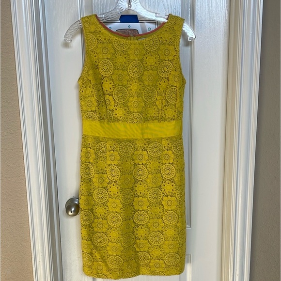Boden Dresses & Skirts - Boden crochet 8 petite dress